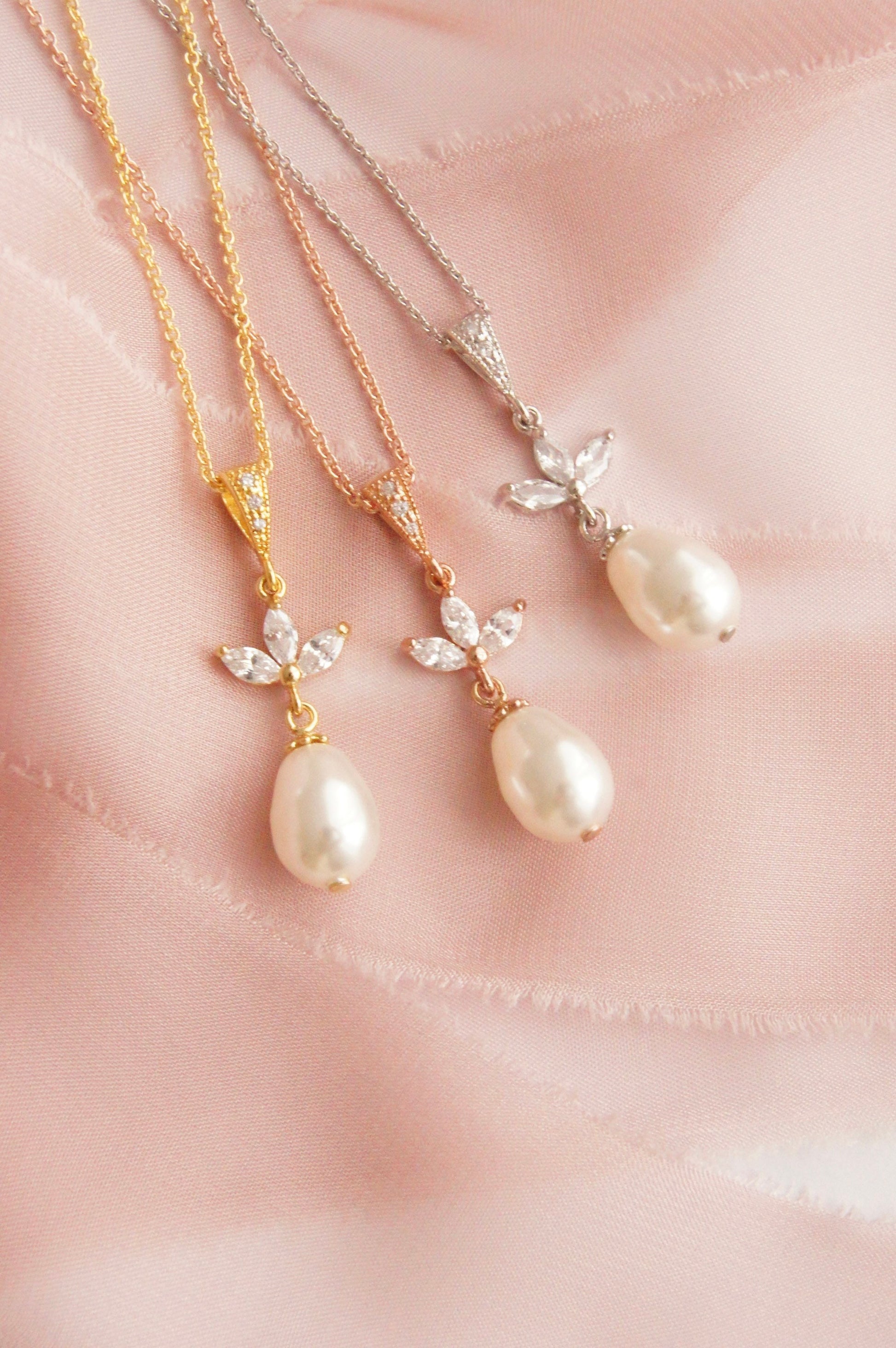 Elegante Braut Ohrringe mit Swarovski-Perlen & Zirkonia